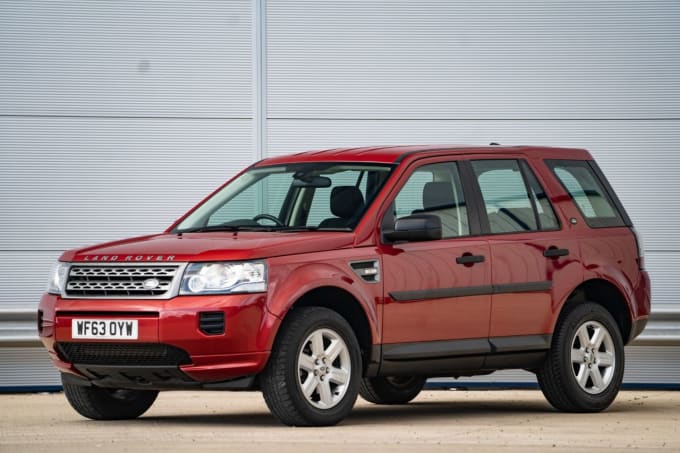 2025 Land Rover Freelander 2