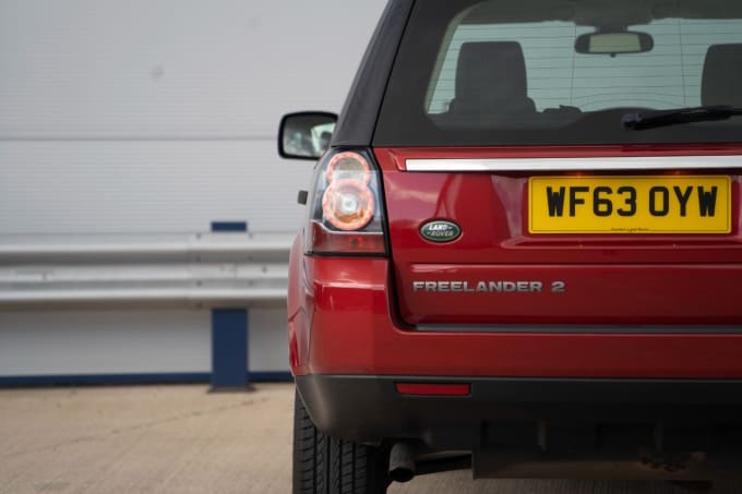 2025 Land Rover Freelander 2