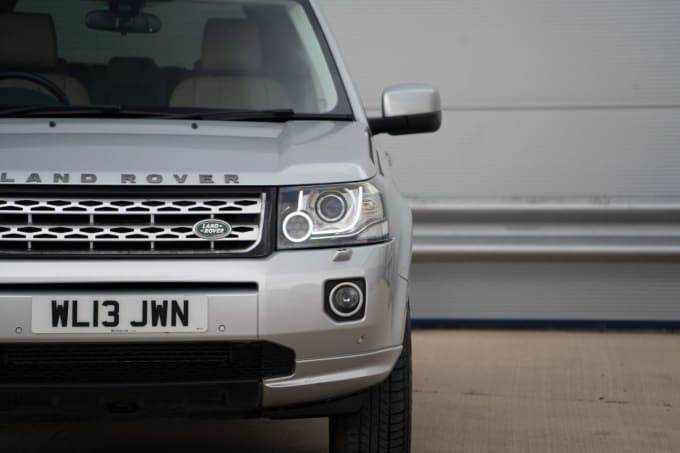 2025 Land Rover Freelander 2