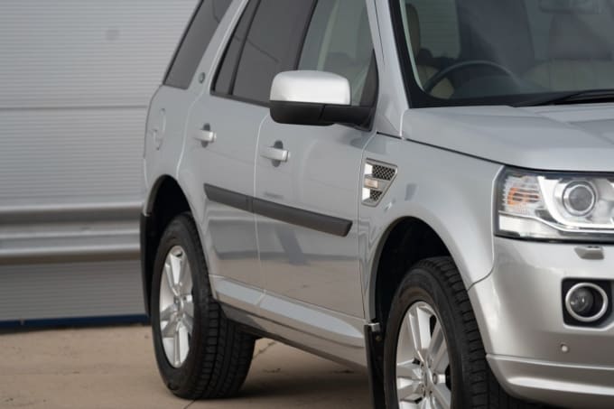 2025 Land Rover Freelander 2