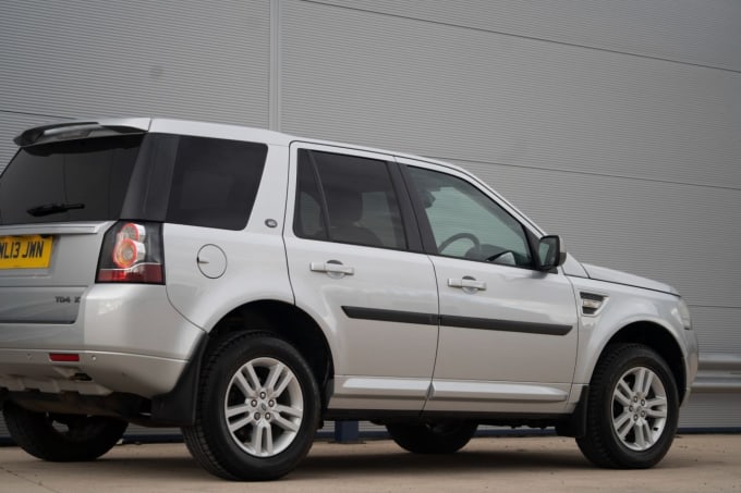 2025 Land Rover Freelander 2