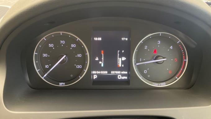 2025 Land Rover Freelander 2