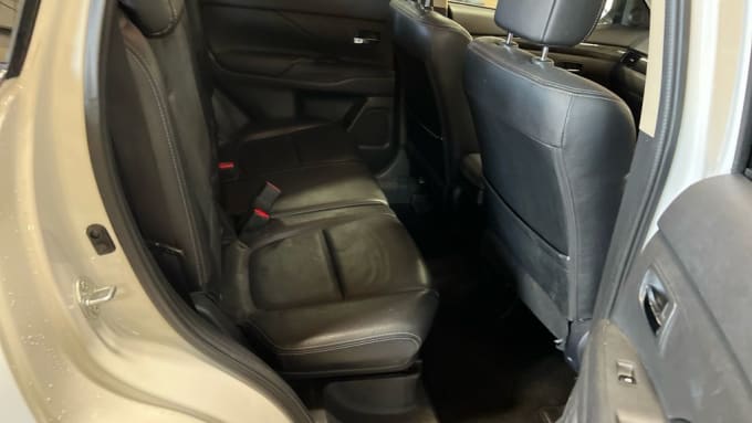 2025 Mitsubishi Outlander