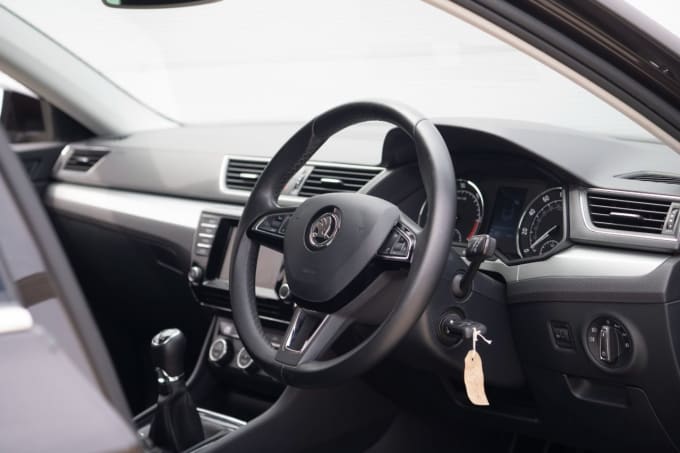 2025 Skoda Superb