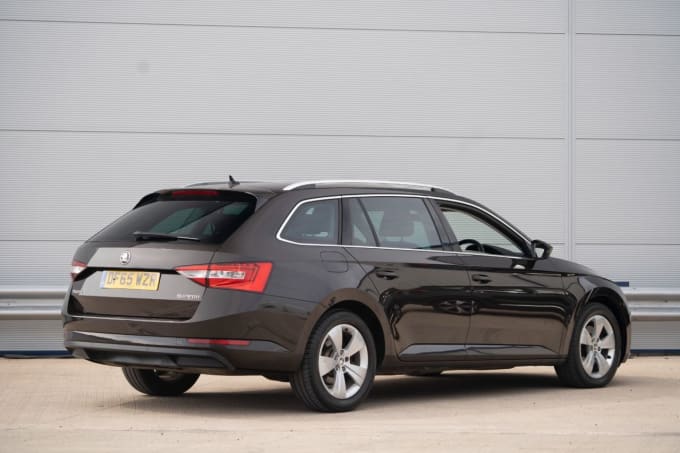 2025 Skoda Superb