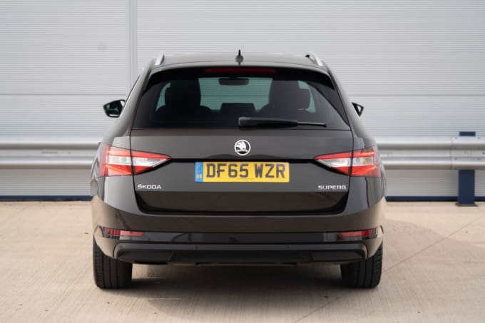 2025 Skoda Superb