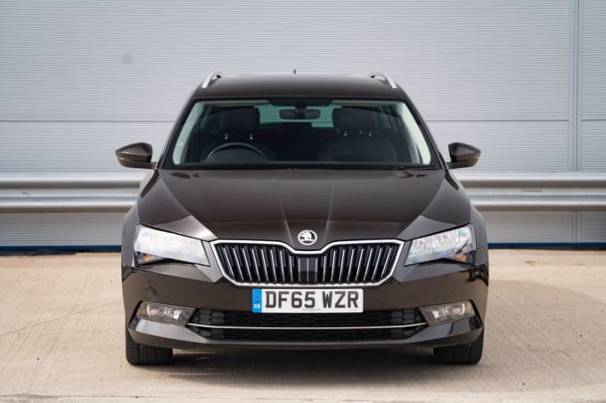 2025 Skoda Superb