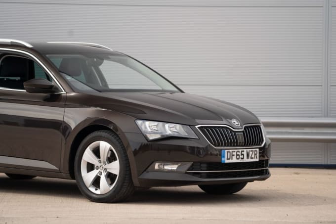 2025 Skoda Superb