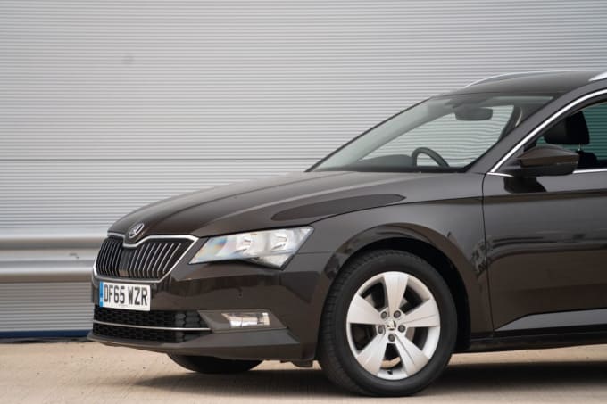 2025 Skoda Superb