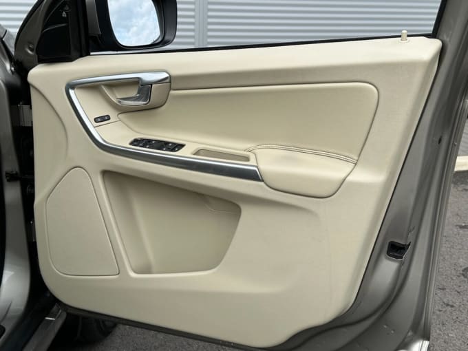 2025 Volvo Xc60