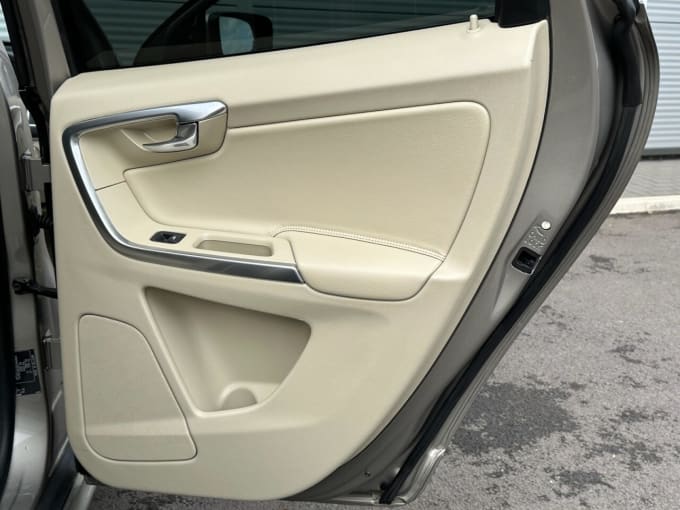 2025 Volvo Xc60