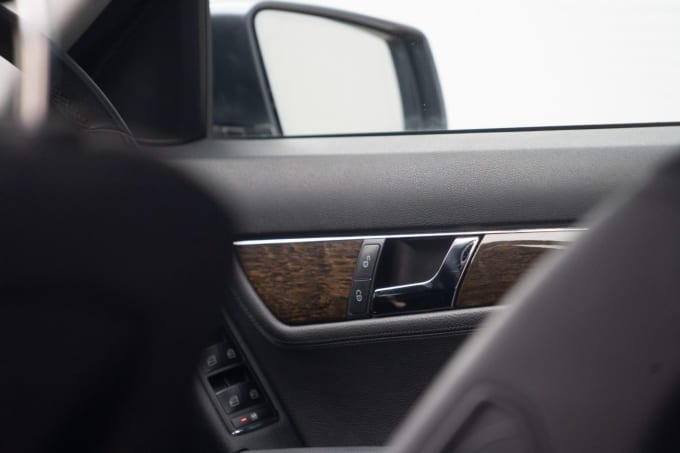 2025 Mercedes-benz C-class