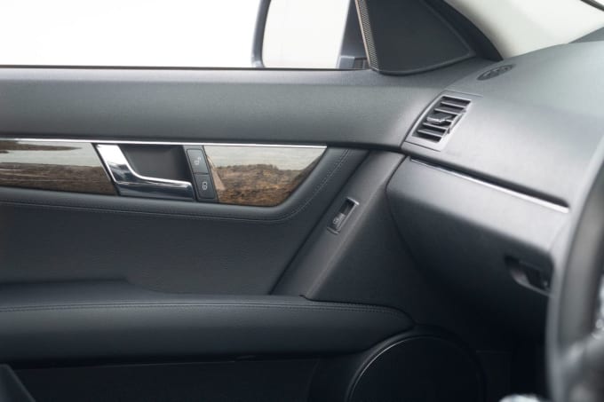 2025 Mercedes-benz C-class