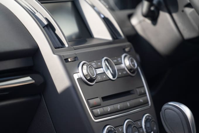 2025 Land Rover Freelander 2