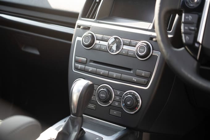 2025 Land Rover Freelander 2