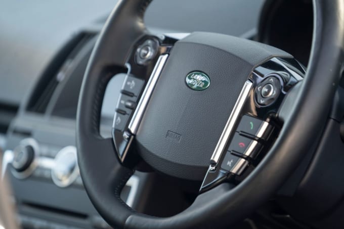 2025 Land Rover Freelander 2