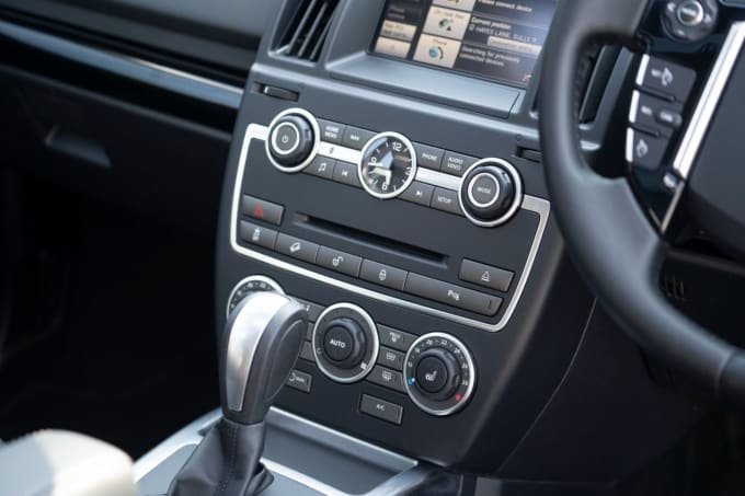 2025 Land Rover Freelander 2