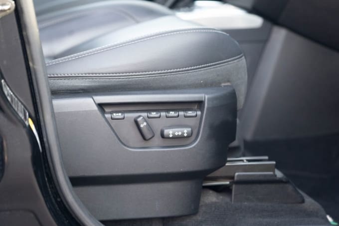 2025 Land Rover Freelander 2