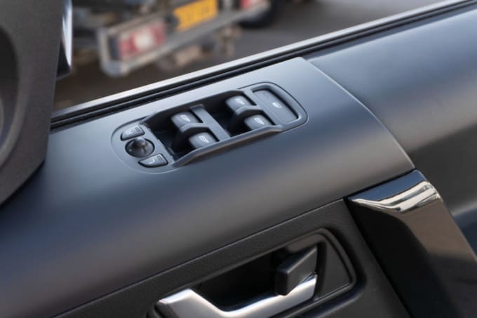2025 Land Rover Freelander 2