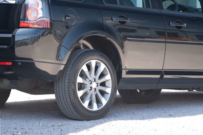 2025 Land Rover Freelander 2