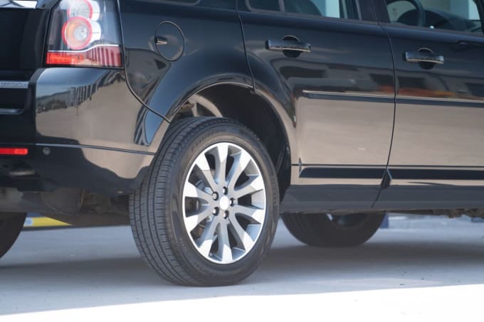2025 Land Rover Freelander 2
