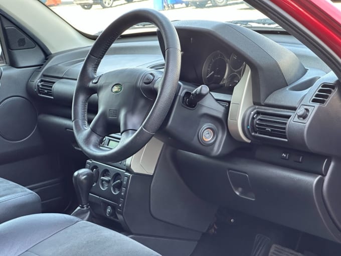 2025 Land Rover Freelander
