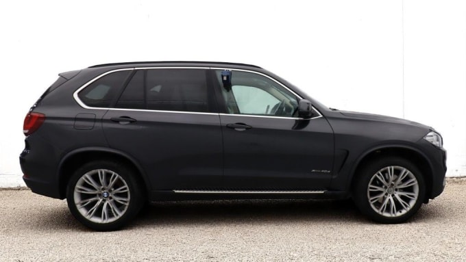 2025 BMW X5
