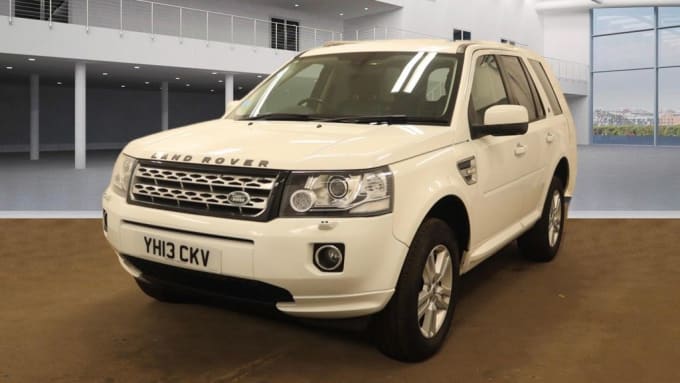 2025 Land Rover Freelander 2