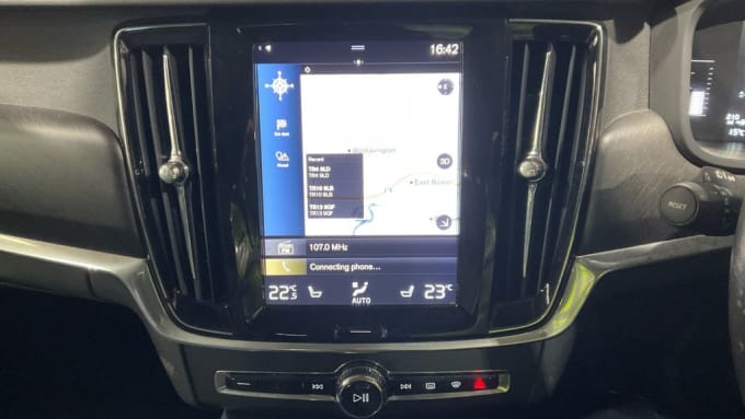 2025 Volvo V90 Cross Country