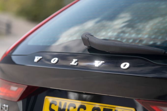 2025 Volvo V90 Cross Country