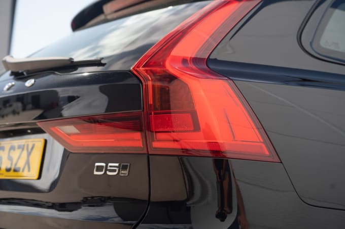 2025 Volvo V90 Cross Country