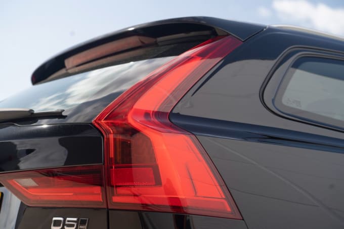 2025 Volvo V90 Cross Country