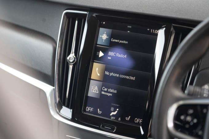 2025 Volvo V90 Cross Country