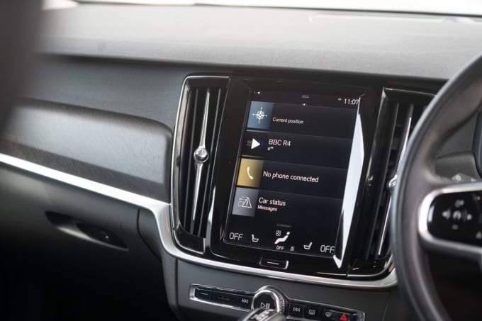 2025 Volvo V90 Cross Country