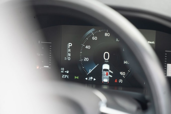 2025 Volvo V90 Cross Country