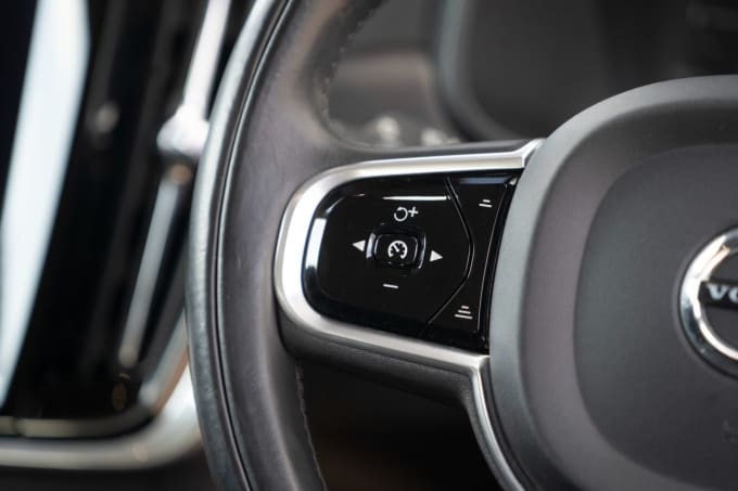 2025 Volvo V90 Cross Country