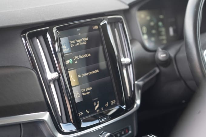 2025 Volvo V90 Cross Country