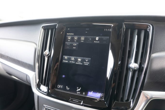 2025 Volvo V90 Cross Country