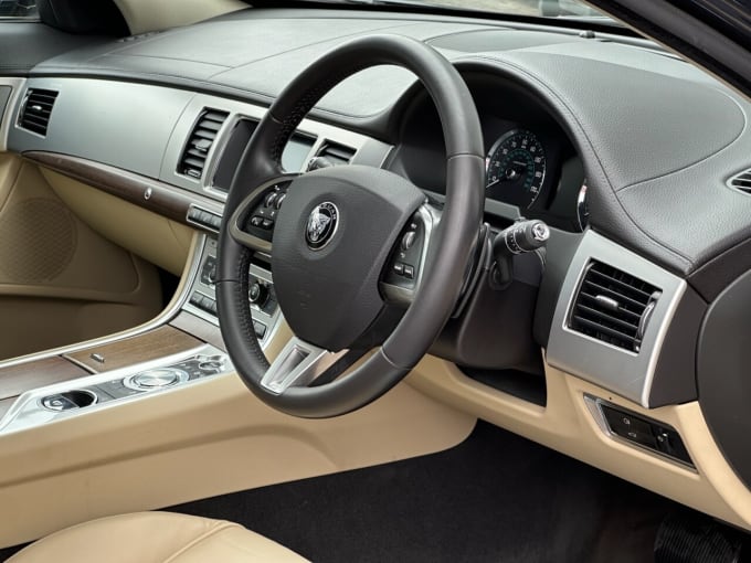 2025 Jaguar Xf