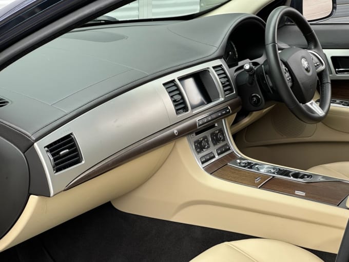 2025 Jaguar Xf
