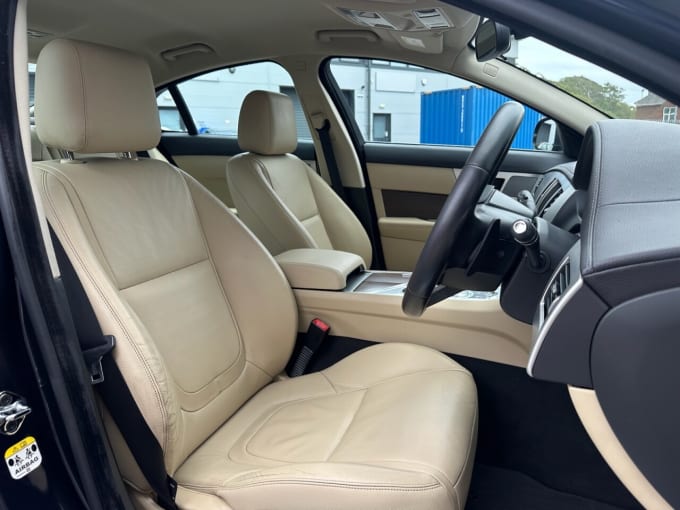 2025 Jaguar Xf