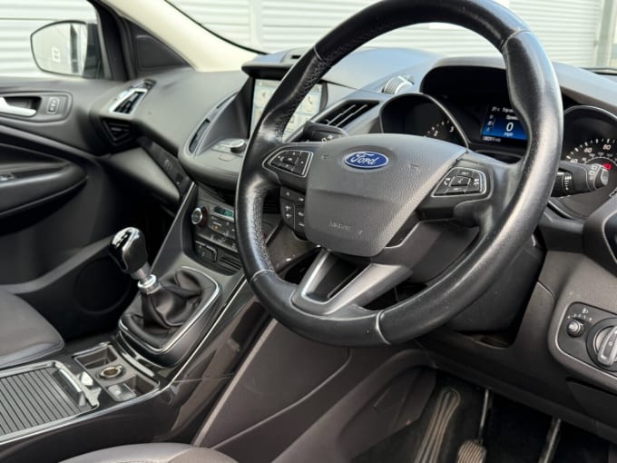 2025 Ford Kuga