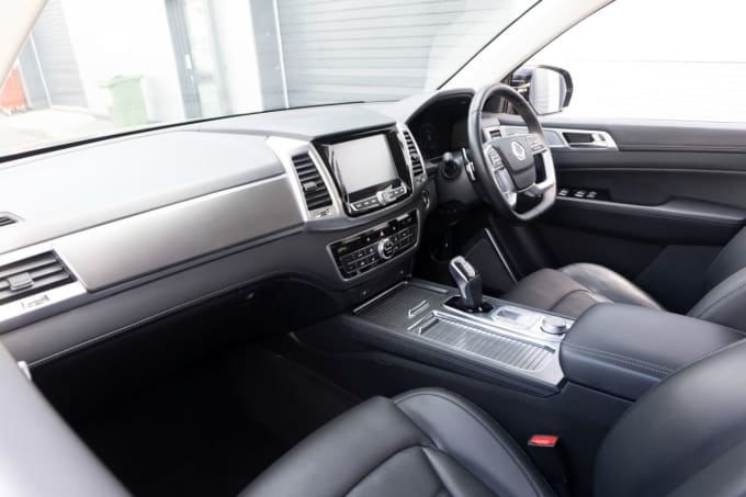 2025 Ssangyong Rexton