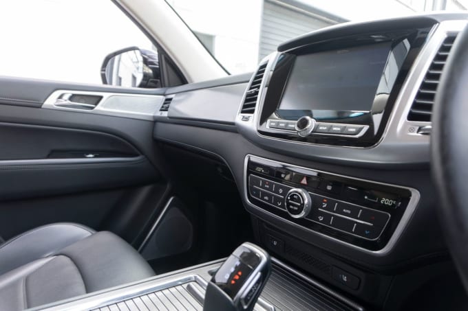 2025 Ssangyong Rexton