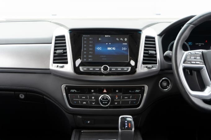 2025 Ssangyong Rexton