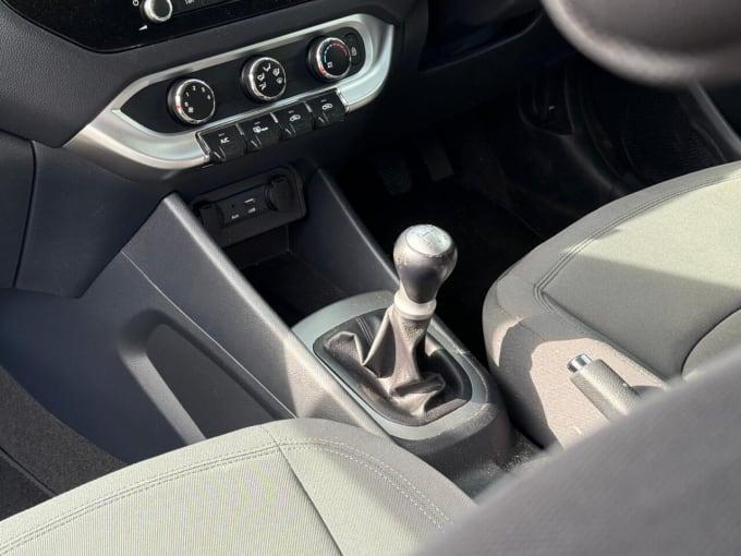 2025 Kia Rio