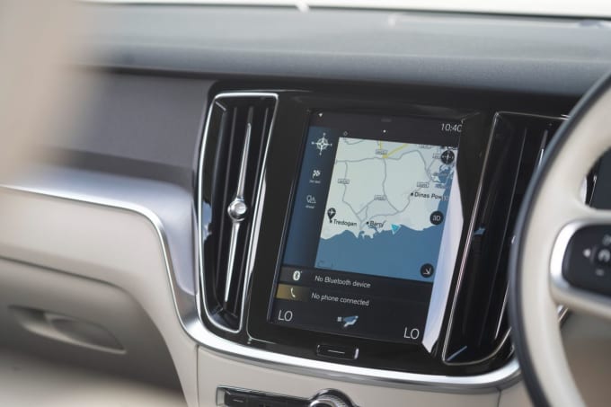 2025 Volvo V60