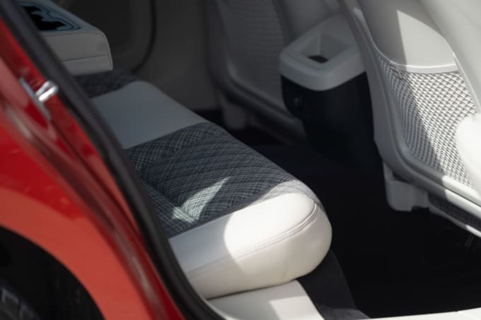 2025 Volvo V60