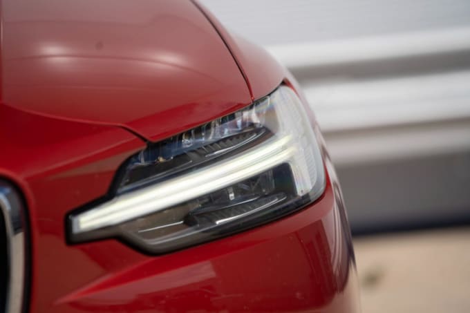 2025 Volvo V60