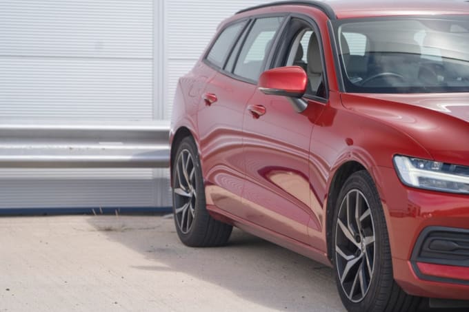 2025 Volvo V60